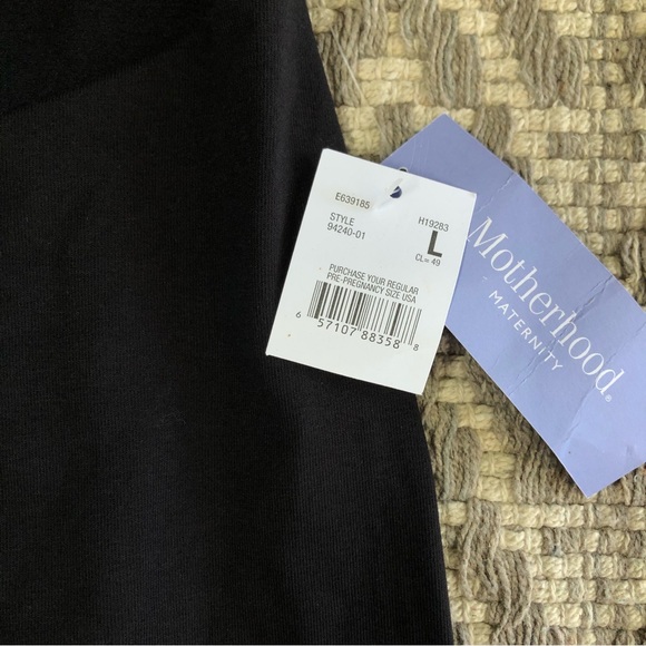 Motherhood Maternity essential stretch secret fit belly maternity crop leggings - Picture 2 of 10